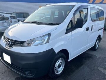 NISSAN NV200 (2016)