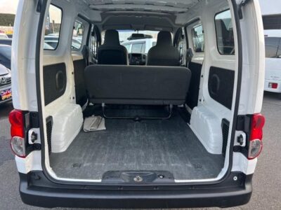 NISSAN NV200 (2016)