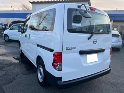 NISSAN NV200 (2016)