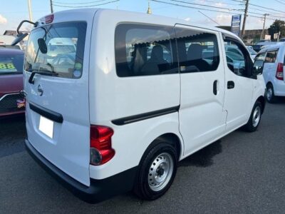 NISSAN NV200 (2016)