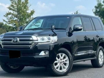 TOYOTA LAND CRUISER