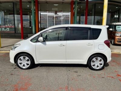 TOYOTA RACTIS G 2010