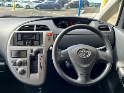 TOYOTA RACTIS G 2010