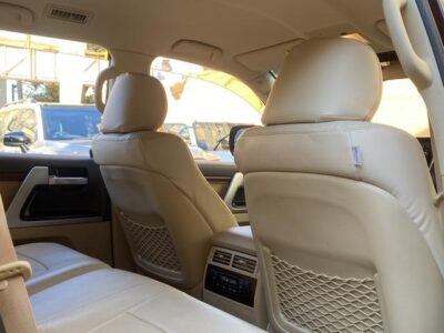 TOYOTA LAND CRUISER AX 2017