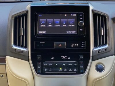 TOYOTA LAND CRUISER AX 2017