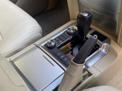 TOYOTA LAND CRUISER AX 2017