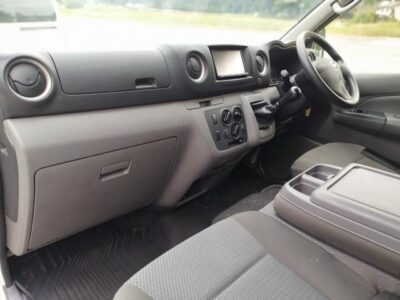 NISSAN CARAVAN NV350 2016