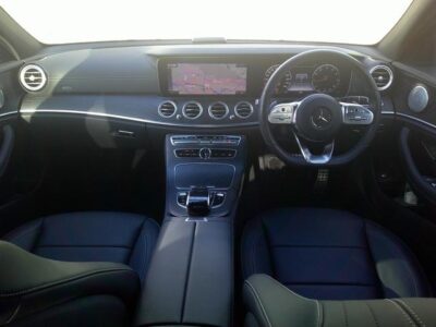 MERCEDES BENZ E-CLASS E300 AVANTGARDE SPORT