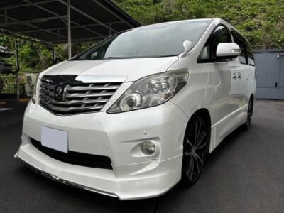 TOYOTA ALPHARD 2010