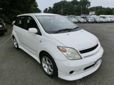 TOYOTA IST 1.5S