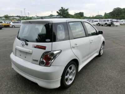 TOYOTA IST 1.5S