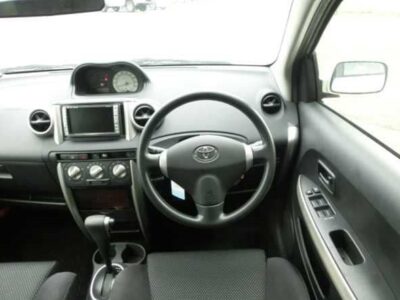 TOYOTA IST 1.5S