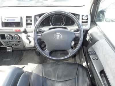 TOYOTA HIACE VAN SUPER GL 2006