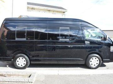 TOYOTA HIACE WAGON GRAND CABIN 2011