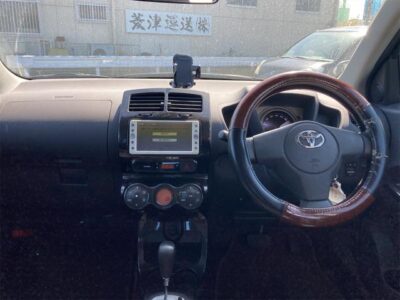 TOYOTA IST 150X 2010