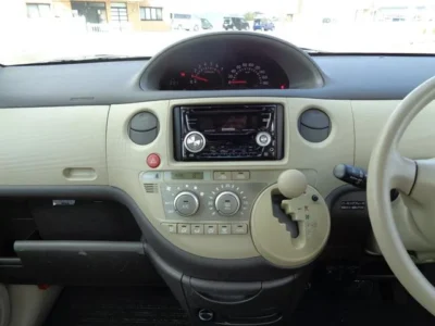 TOYOTA SIENTA G 2006